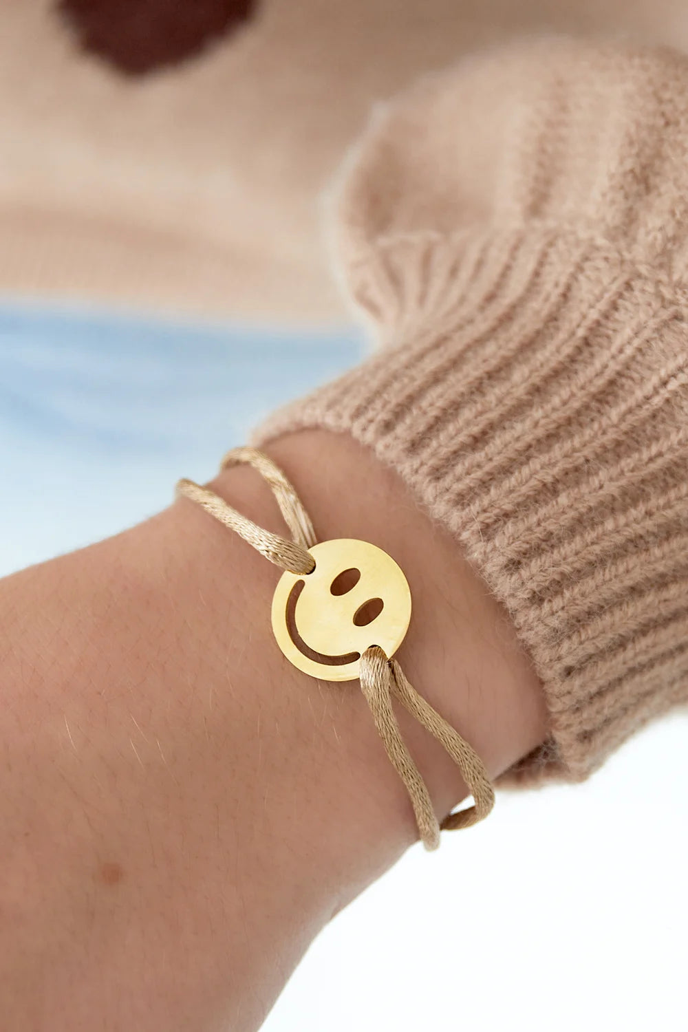 Satijnlook Armband met Smiley - Beige