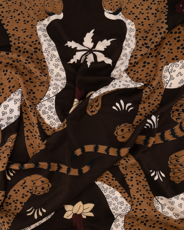 Sanaa Sjaal – Leo Cream Dark Brown