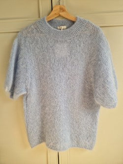 Boebou Gebreid Truitje – Lichtblauw