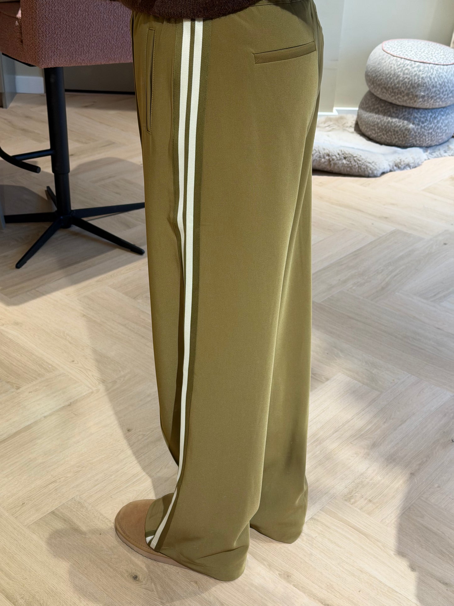Broek groen streep
