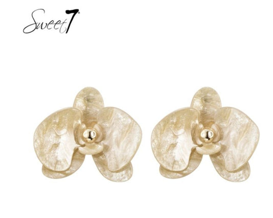 Sweet7 Glitterbloem Oorbellen – Beige