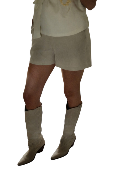 Short Gia – Light Beige